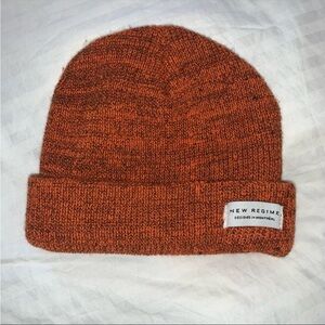 New Regime vintage fuzzy orange beanie tuque